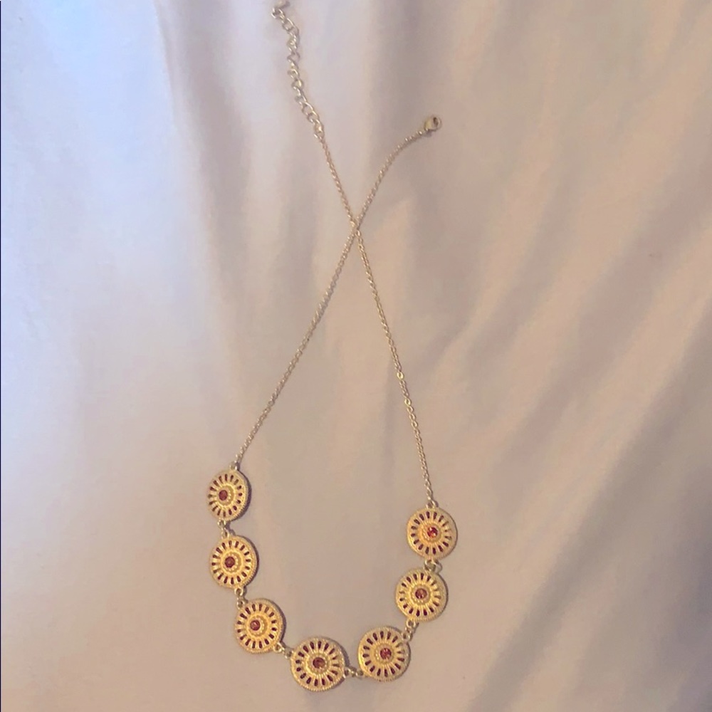 Never worn golden necklace 💫